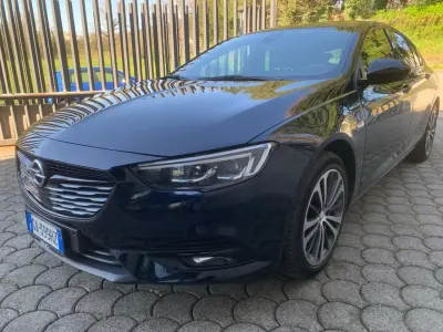 Usata Opel Insignia Sport 136 CV (100 kW) 2020 Nero Berlina