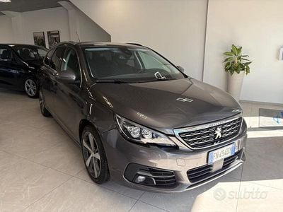 Usata Peugeot 308 GT-line 131 CV (96 kW) 2018 Grigio Station wagon