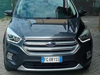Usata Ford Kuga S 120 CV (88 kW) 2016 Grigio SUV
