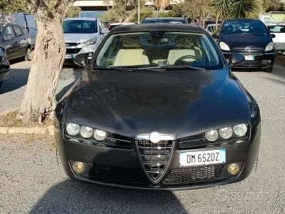 Usata Alfa Romeo 159 197 CV (144 kW) 2008 Grigio Berlina