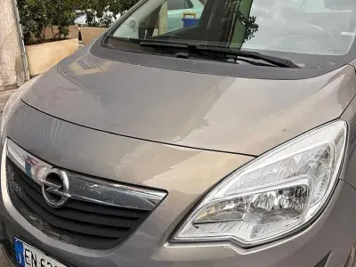 Usata Opel Meriva 95 CV (69 kW) 2012 Monovolume