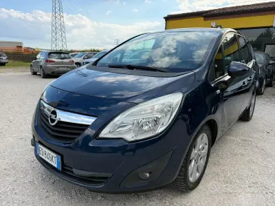 Usata Opel Meriva 95 CV (69 kW) 2011 Blu Monovolume