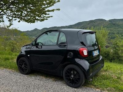Nero Usata 2015 Smart ForTwo Coupé Coupé | 9100 € (Buon prezzo)