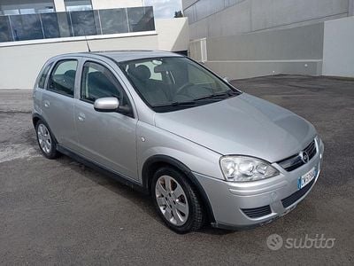 Usata Opel Corsa 2004 Grigio Utilitaria