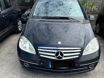 Usata Mercedes A180 Avantgarde 109 CV (80 kW) 2009 Nero Berlina