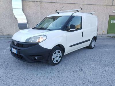 Usata Fiat Doblò 90 CV (66 kW) 2015 Bianco Monovolume
