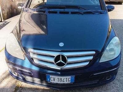 Usata Mercedes B200 140 CV (102 kW) 2005 Monovolume