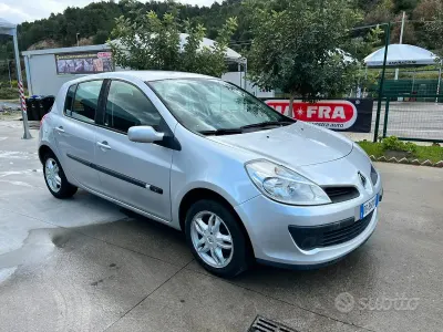 Usata Renault Clio 2006 Grigio Utilitaria