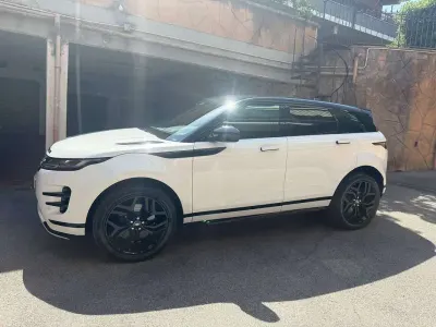 Usata Land Rover Range Rover evoque R-Dynamic 204 CV (150 kW) 2022 Bianco SUV