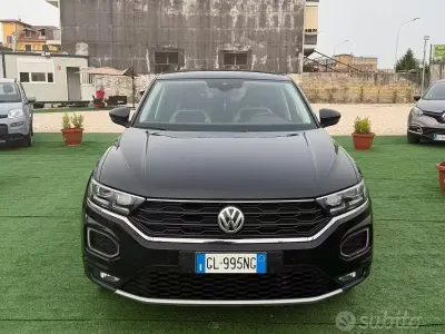 Usata VW T-Roc Advance 150 CV (110 kW) 2018 Nero SUV