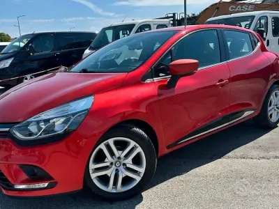 Occasion Renault Clio IV 75 PK (55 kW) 2018 Oranje Sedan