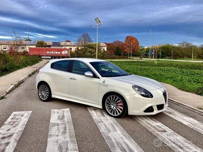 usata Alfa Romeo Giulietta 2.0 jtdm(2) Distinctive 140cv SportPack