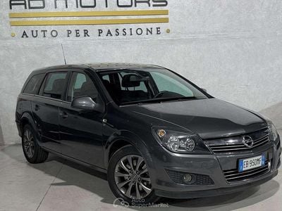 Usata Opel Astra 125 CV (91 kW) 2010 Grigio