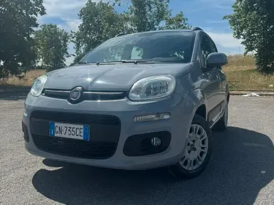Usata Fiat Panda Lounge 69 CV (50 kW) 2020 Grigio Utilitaria