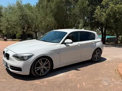 Usata BMW 116 Sport Line 116 CV (85 kW) 2014 Bianco Utilitaria