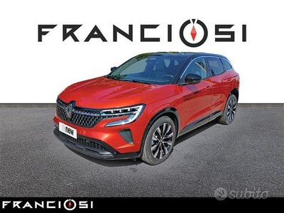 Usata Renault Austral Techno 200 CV (147 kW) 2025 Rosso SUV