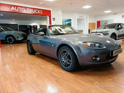Usata Mazda MX5 126 CV (92 kW) 2007 Grigio Cabrio