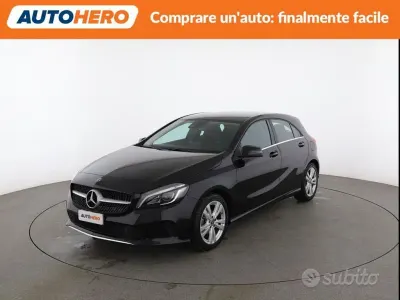 Usata Mercedes A180 109 CV (80 kW) 2018 Nero Berlina