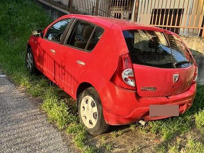 Gebraucht Dacia Sandero 2010 Rot Limousine