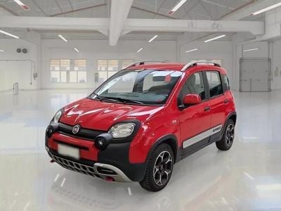 Usata Fiat Panda Cross Cross 69 CV (50 kW) 2021 Rosso Utilitaria