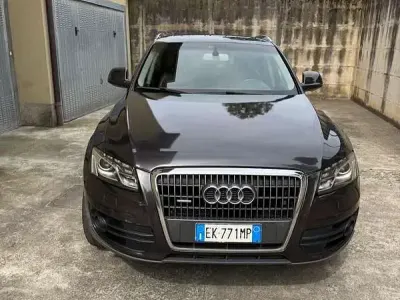Usata Audi Q5 Comfort 170 CV (125 kW) 2011 Grigio SUV