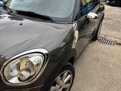 Usata Mini Cooper D Countryman 111 CV (81 kW) 2011 Marrone SUV