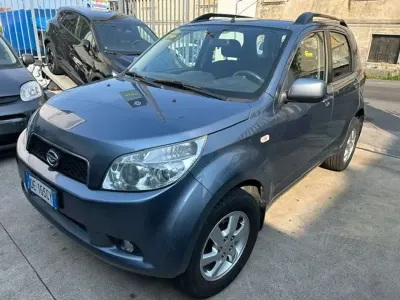 Usata Daihatsu Terios 105 CV (77 kW) 2006 Blu/azzurro SUV