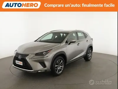 Usata Lexus NX300h Business Edition 155 CV (114 kW) 2019 Oro SUV