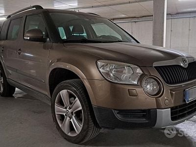 Usata Skoda Yeti 105 CV (77 kW) 2010 Marrone SUV