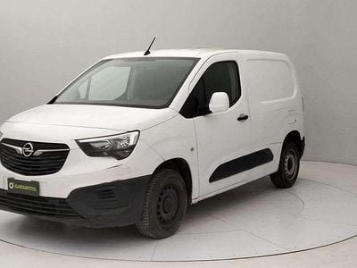 Usata Opel Combo Edition 101 CV (74 kW) 2020 Bianco Furgone