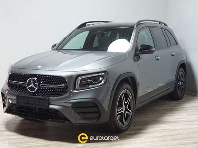 Mercedes GLB220