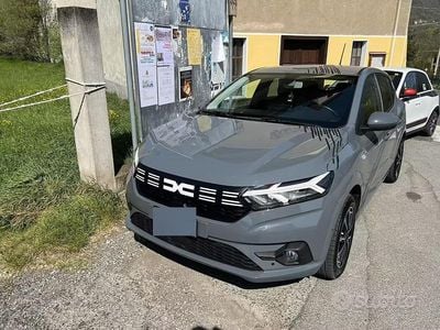 Usata Dacia Sandero 100 CV (73 kW) 2023 Grigio Berlina