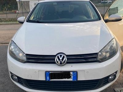 Usata VW Golf VI 122 CV (89 kW) 2010 Bianco Utilitaria