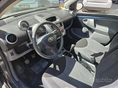 Usata Toyota Aygo 68 CV (50 kW) 2006 Utilitaria