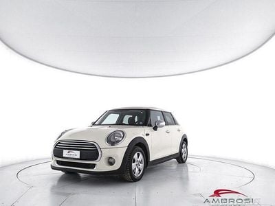 Usata Mini ONE 102 CV (75 kW) 2015 Marrone Utilitaria