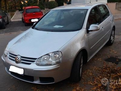 Usata VW Golf V 105 CV (77 kW) 2007 Grigio Berlina