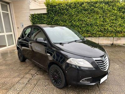 Usata Lancia Ypsilon Platinum 95 CV (69 kW) 2011 Nero Utilitaria