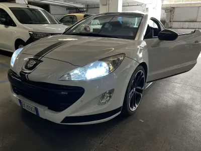 Begagnad Peugeot RCZ 156 HK (114 kW) 2011 Vit Sportkupé
