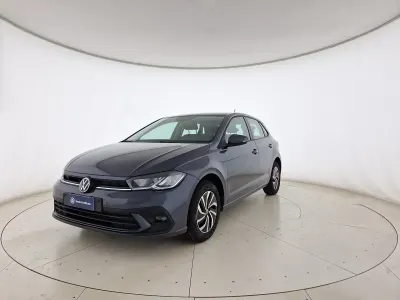 Usata VW Polo Life 95 CV (69 kW) 2025 Smoky grey metallizzato Utilitaria