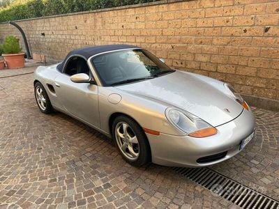 Usata Porsche Boxster 220 CV (161 kW) 2001 Grigio Cabrio