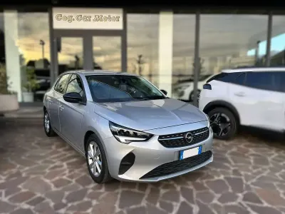Usata Opel Corsa Elegance 75 CV (55 kW) 2023 Argento Utilitaria