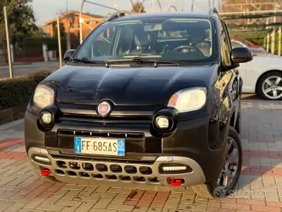 Usata Fiat Panda Cross Cross 95 CV (69 kW) 2016 Nero Utilitaria