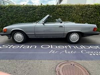 Usata Mercedes 560 230 CV (169 kW) 1989 Grigio Cabrio