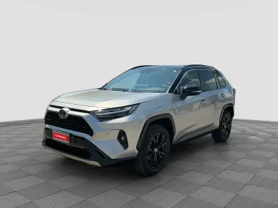 Usata Toyota RAV4 Hybrid Style 178 CV (130 kW) 2024 Silver met & deep black met SUV