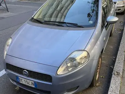 Usata Fiat Grande Punto Dynamic 65 CV (47 kW) 2006 Utilitaria