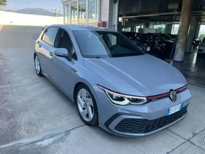 Usata VW Golf VIII GTI 245 CV (180 kW) 2021 Grigio Berlina