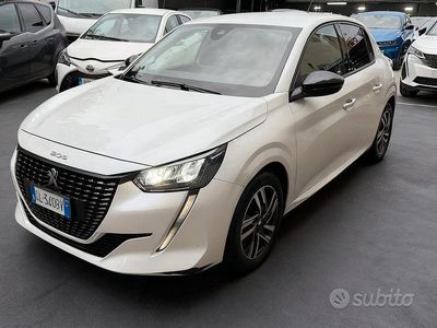 Usata Peugeot 208 Allure 2022 Bianco Utilitaria