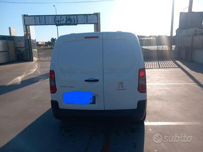 Occasion Peugeot Partner 131 ch (96 kW) 2019 Blanc Monospace