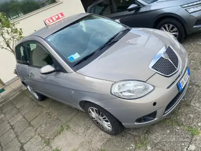 Usata Lancia Ypsilon 77 CV (56 kW) 2009 Marrone Utilitaria
