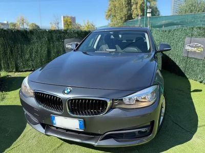 Usata BMW 318 142 CV (104 kW) 2014 Grigio Berlina